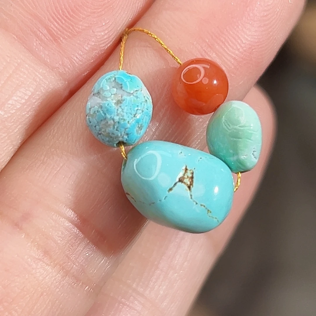 南红玛瑙未镶嵌珠宝奇石