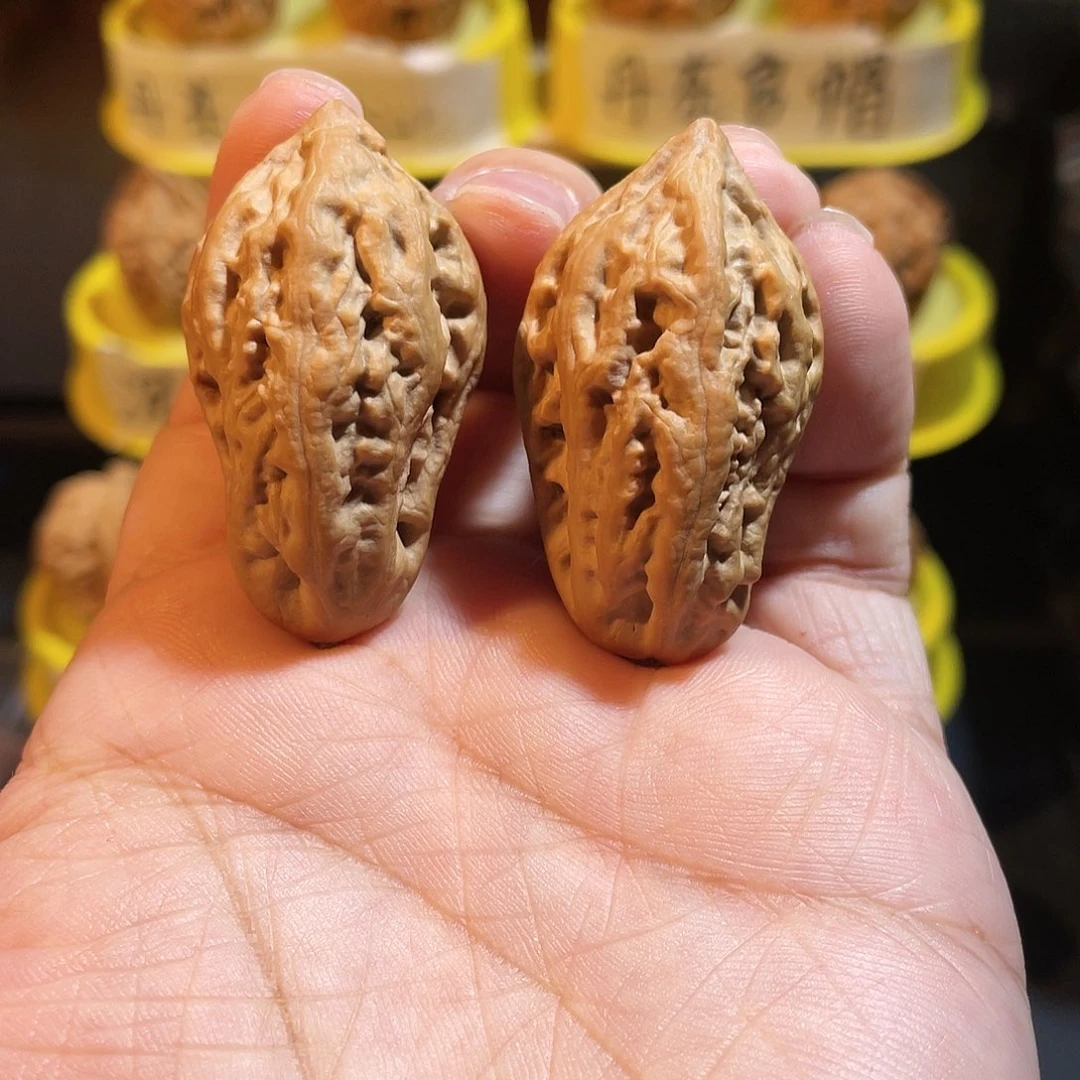 文玩核桃吊坠白菜