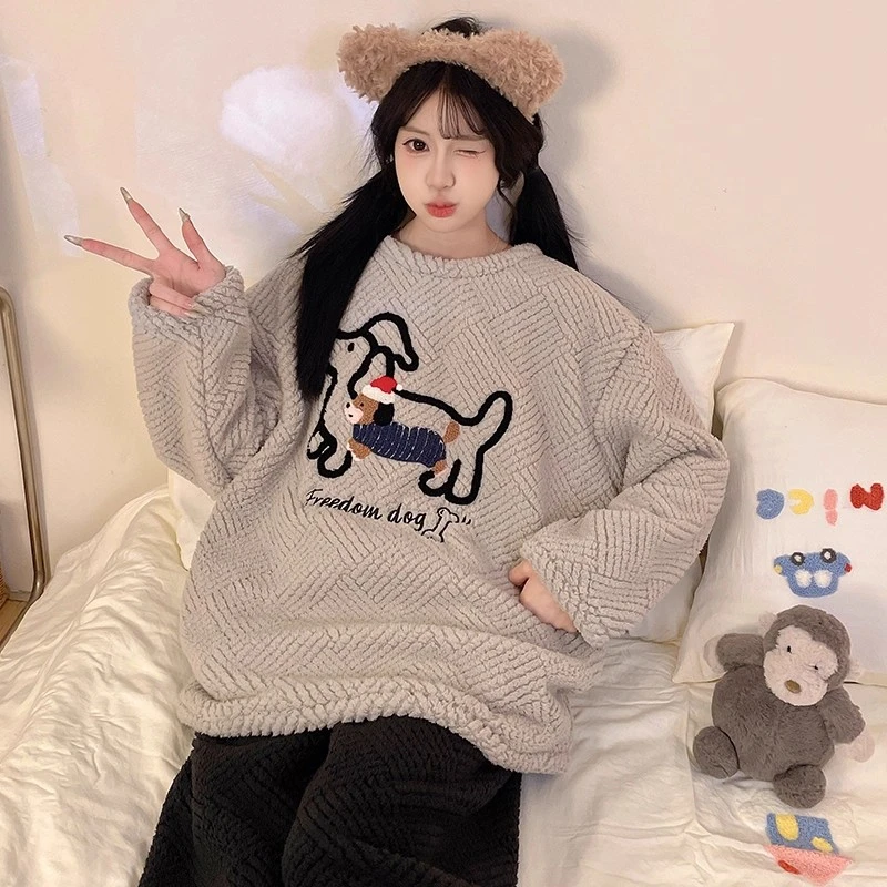 腊肠狗睡衣女冬季珊瑚绒法兰绒加绒加厚保暖卡通高级感家居服套装