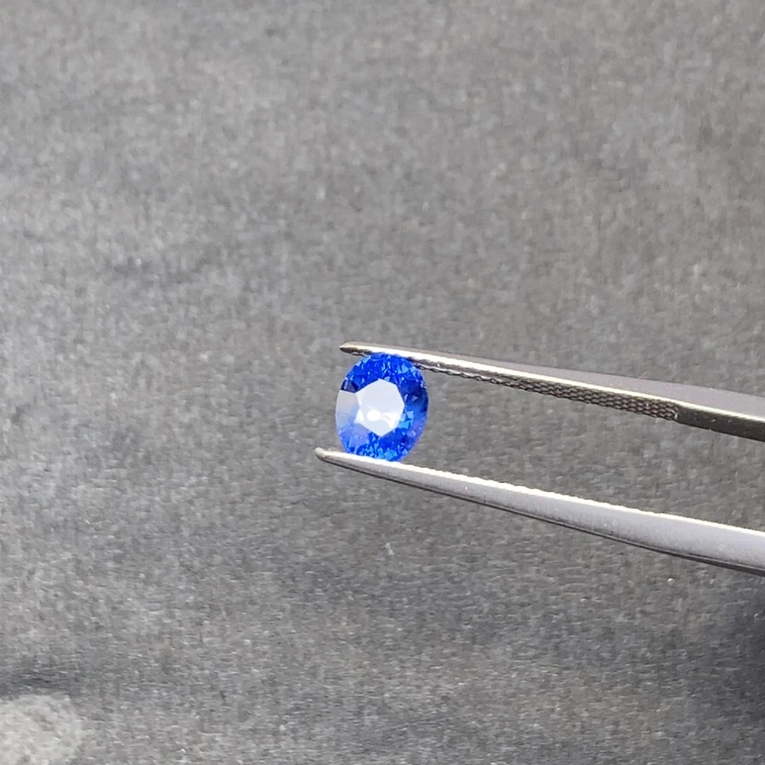 裸石蓝宝石1.22ct 老烧 超浓郁矢车菊