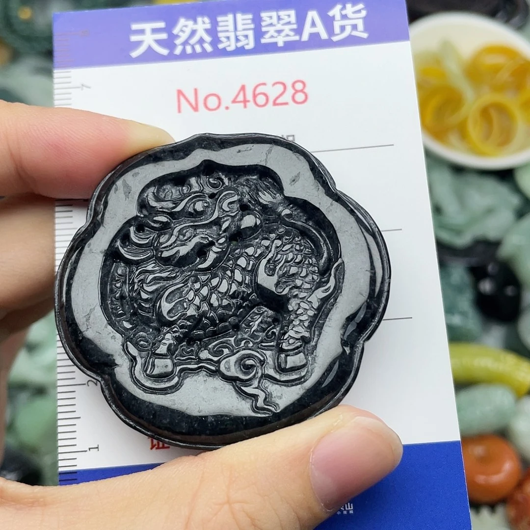 翡翠未镶嵌挂件4628