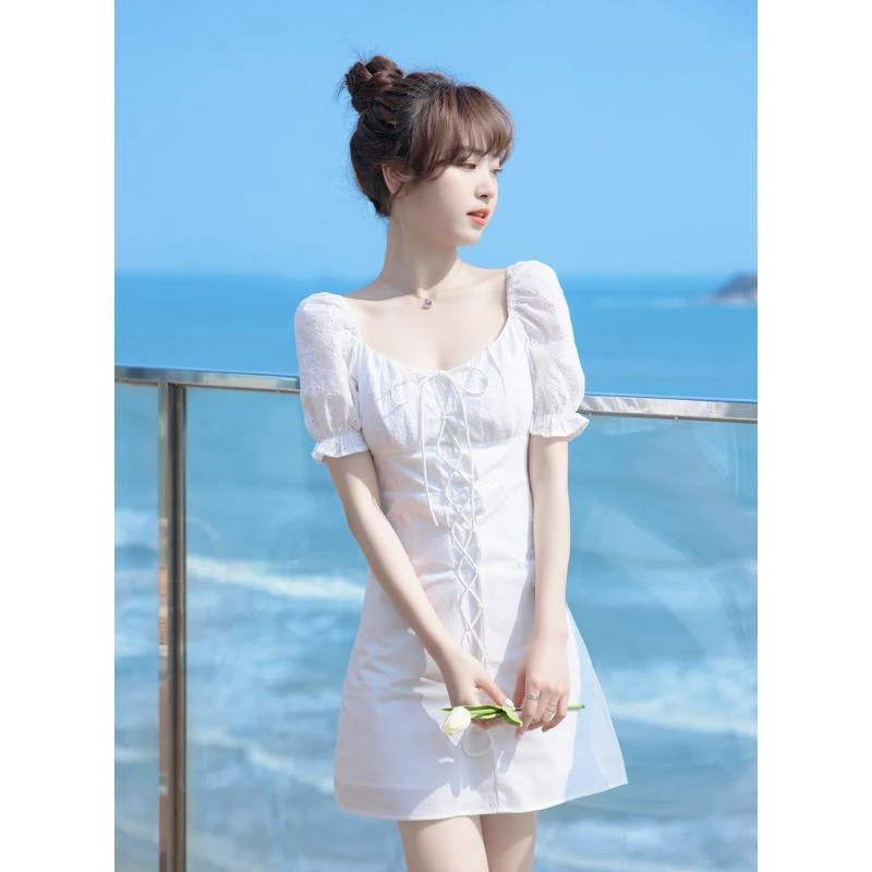 她他百伦2025新款夏款女装白色小个子连衣裙茶歇法式设计感小众学