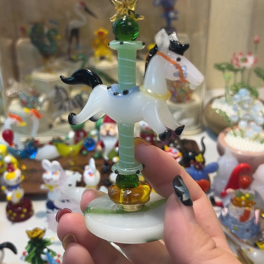 手工艺品琉璃旋转木马