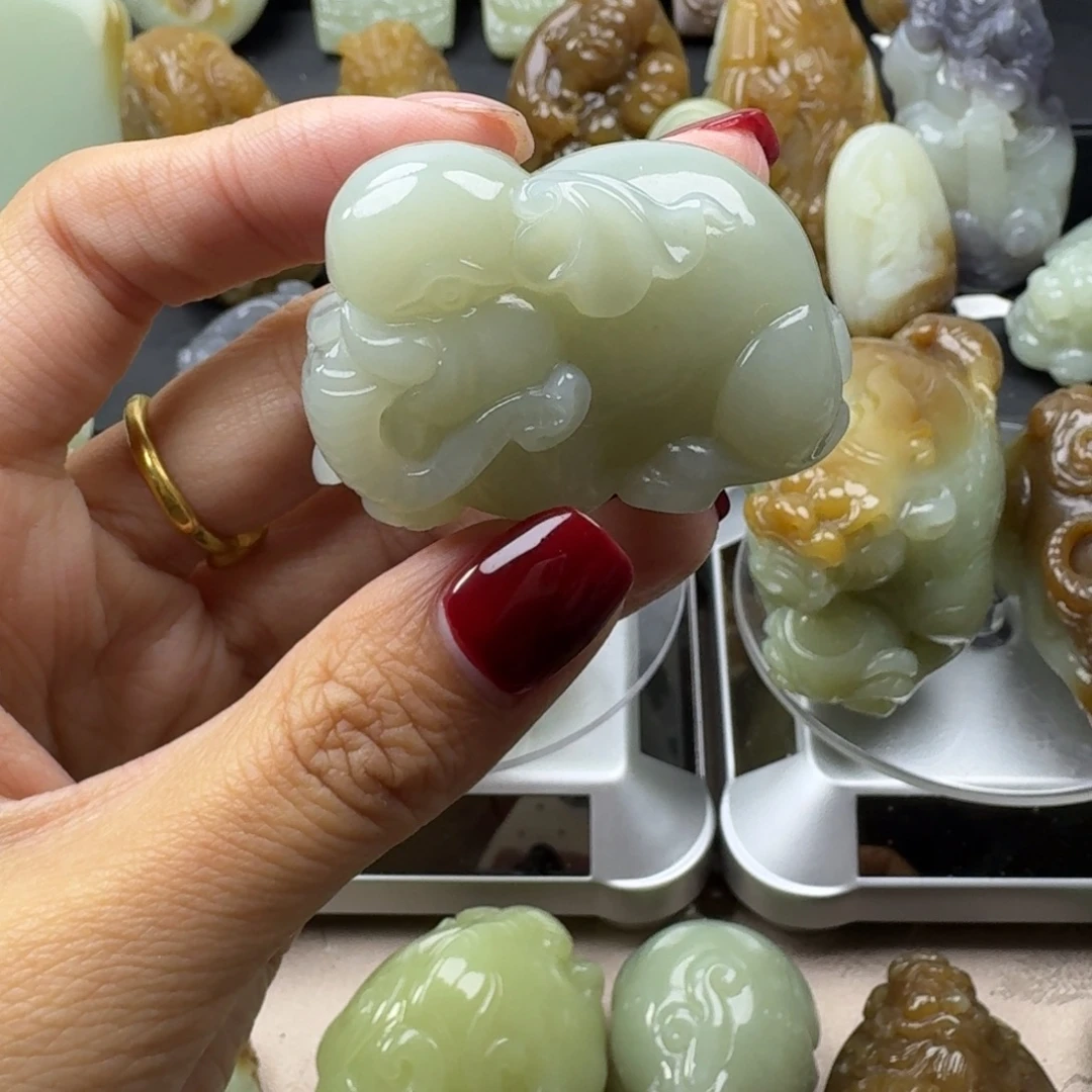 和田玉未镶嵌挂件