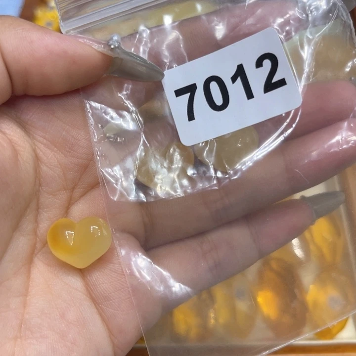 T***️未镶嵌琥珀珠宝奇石