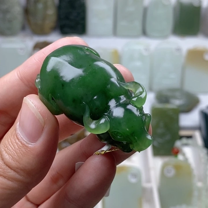 和田玉（碧玉）未镶嵌颈饰