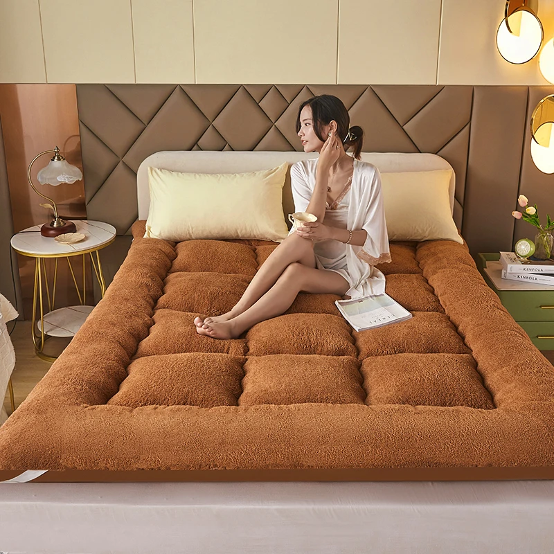 羊羔绒床垫家用软垫卧室床褥垫子冬季加厚保暖牛奶绒宿舍学生褥子