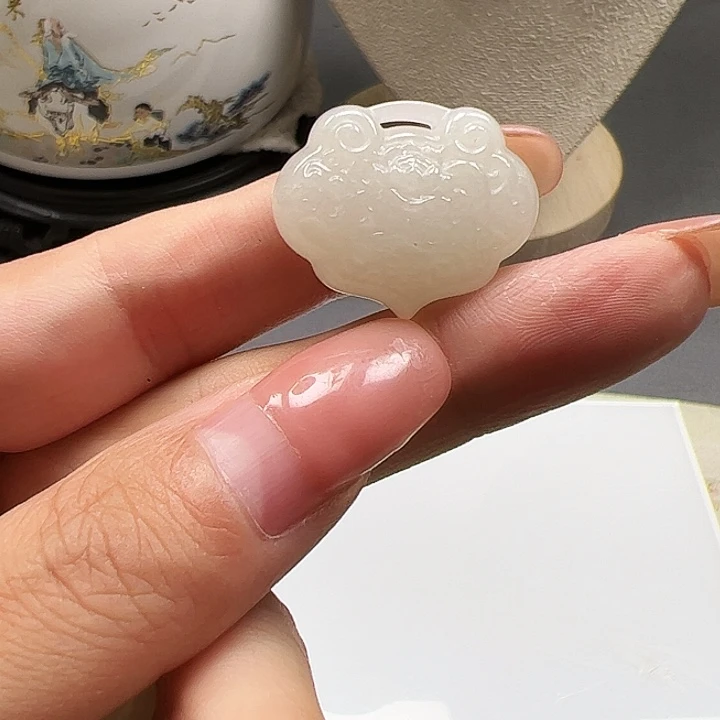 和田玉未镶嵌颈饰3