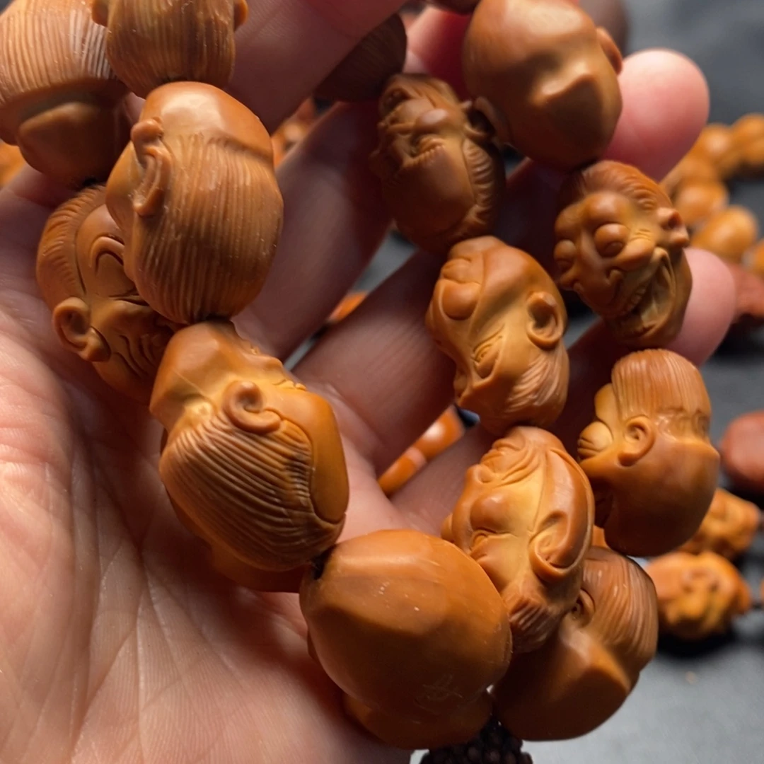 吊坠橄榄核哆**梦橄榄核