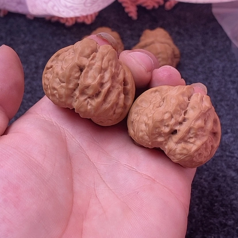 【闪购商品】文玩核桃吊坠42蛤蟆头