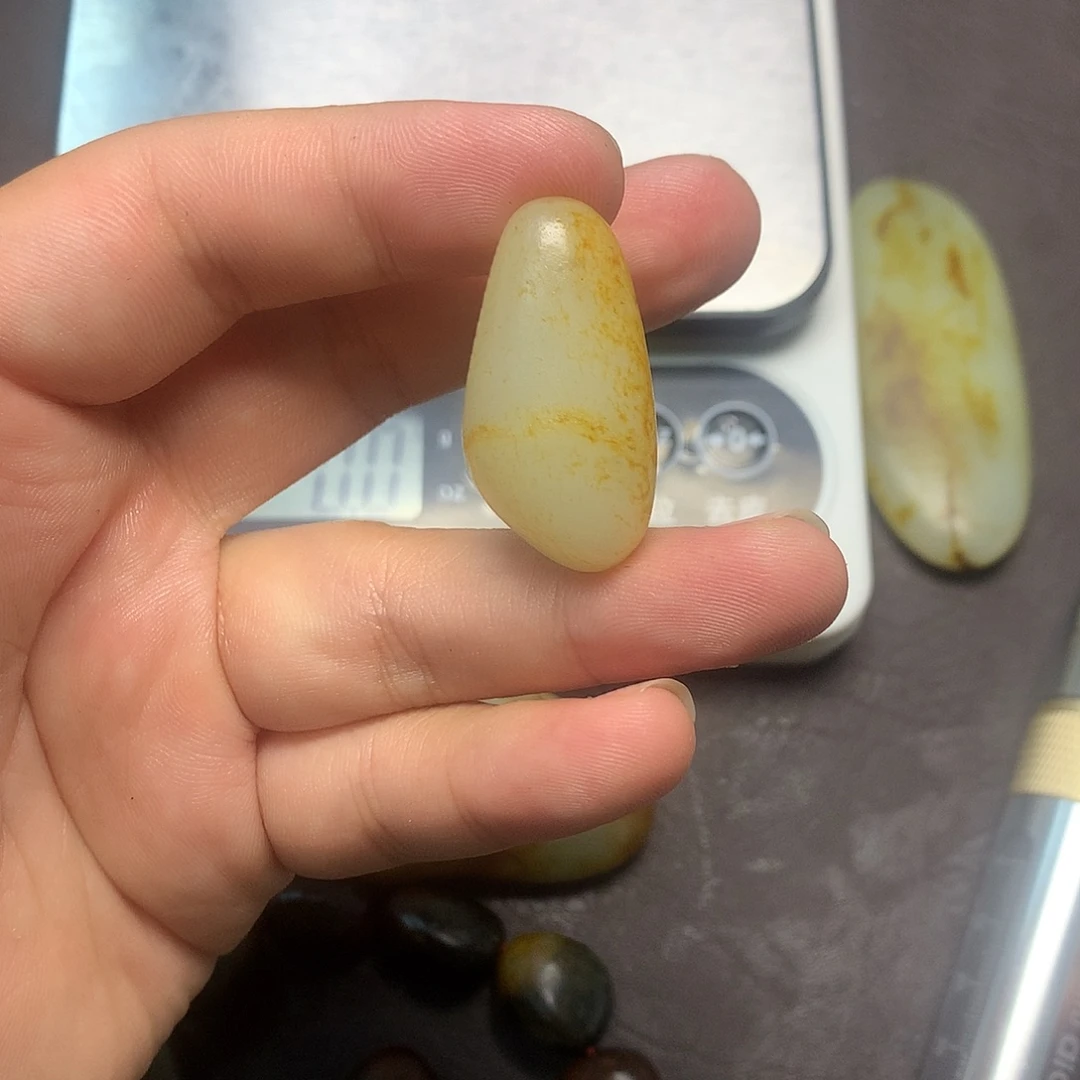 和田玉（糖玉）未镶嵌挂件