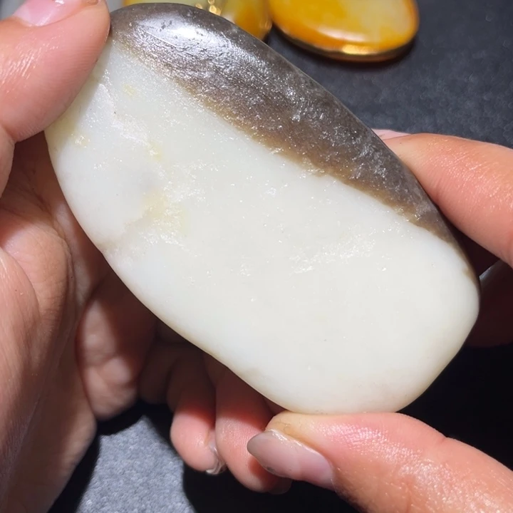 和田玉未镶嵌珠宝奇石