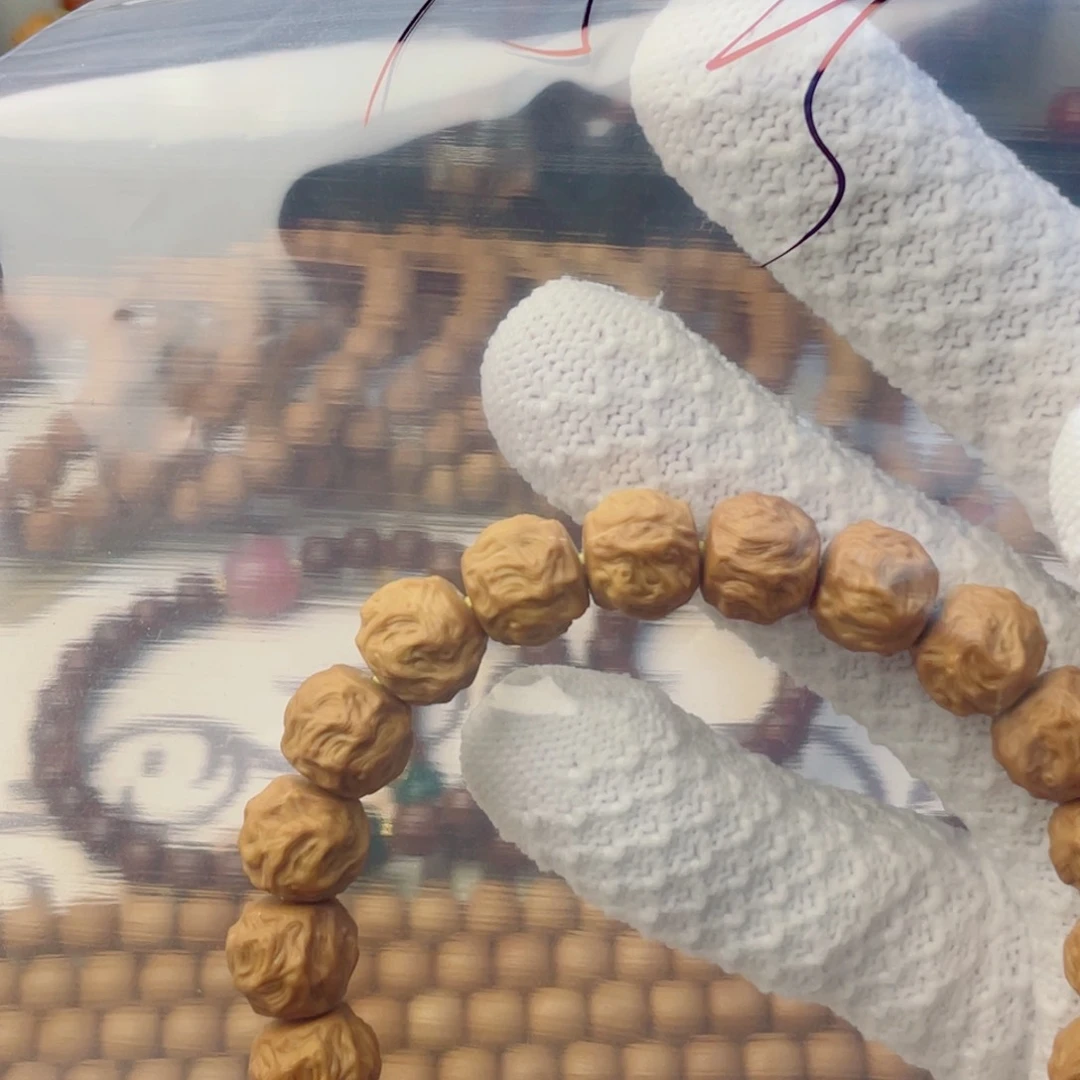 猴头核桃手串地***?油点龙蛇15号