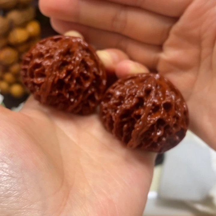 文玩核桃吊坠玉玲珑46肚46