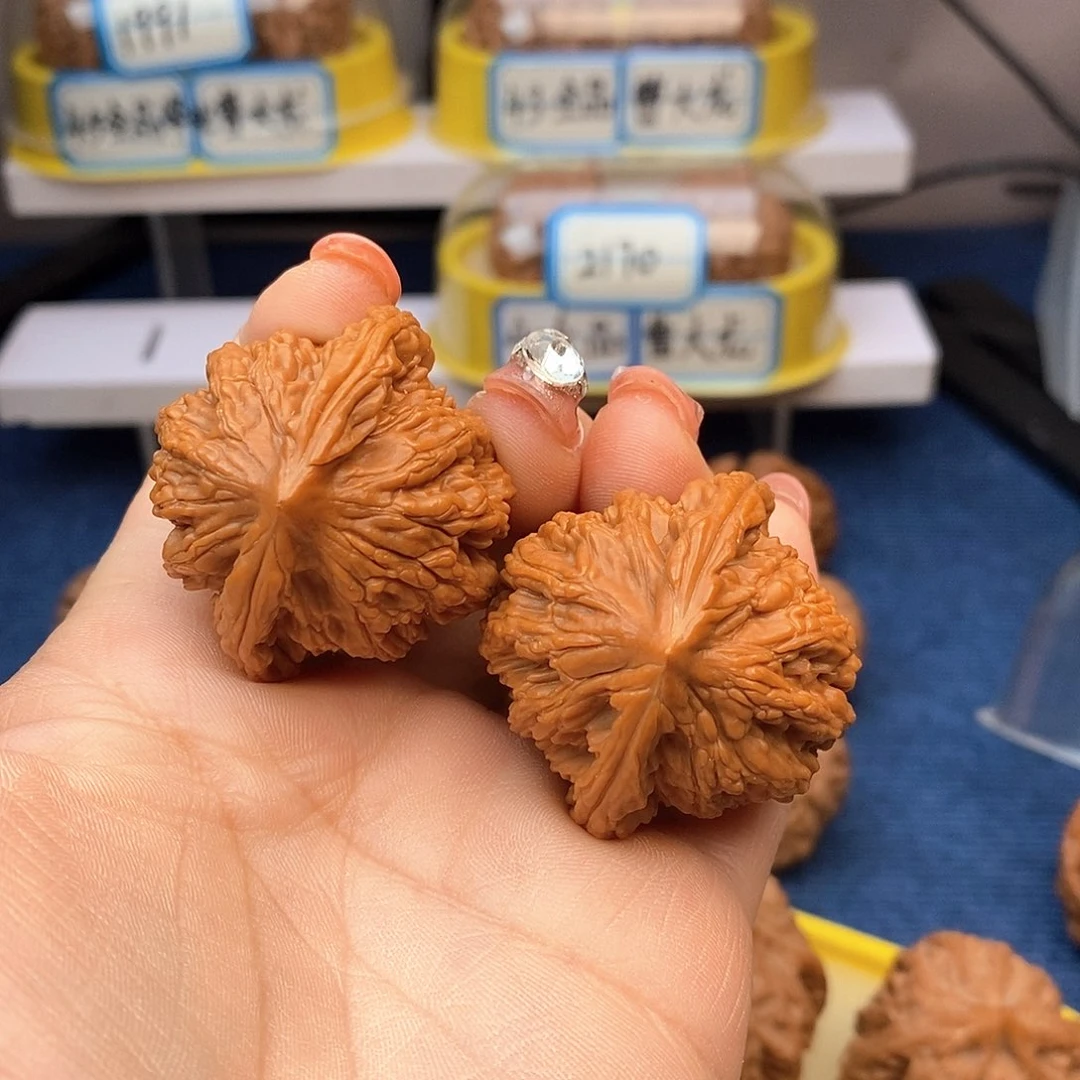 文玩核桃把件麦虎