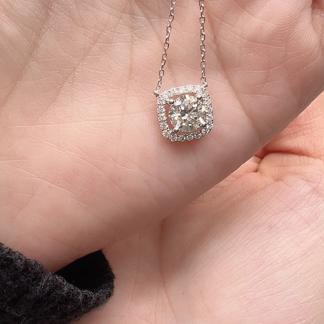 项链18K金镶嵌实验室培育钻石1.003克拉K白四爪方包项链45cm