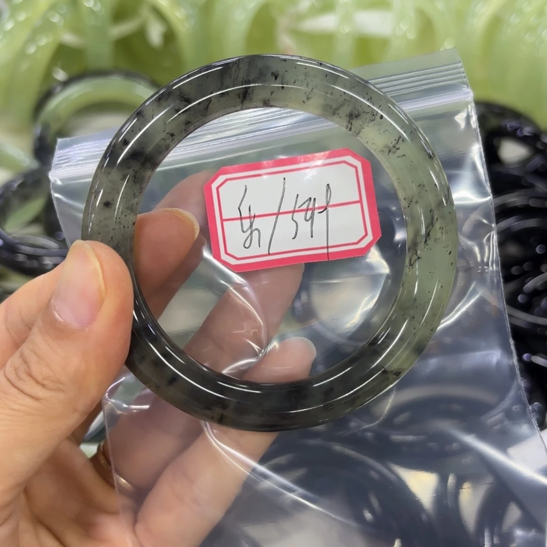 蛇纹石玉未镶嵌手镯乐*