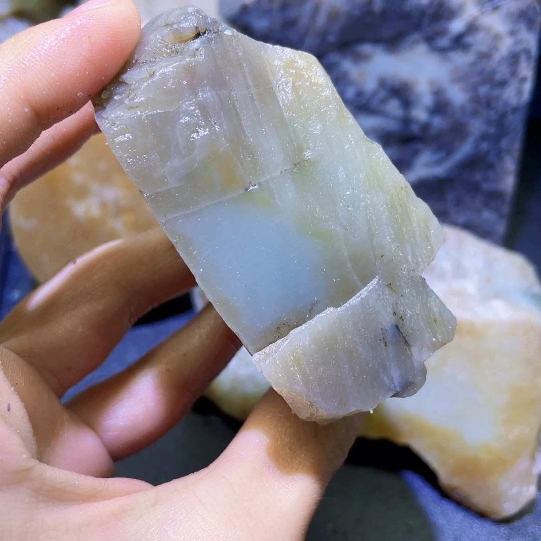 和田玉未镶嵌珠宝半成品