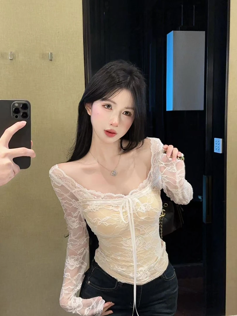 衬衫蕾丝显瘦长袖打底法式小众修身设计感