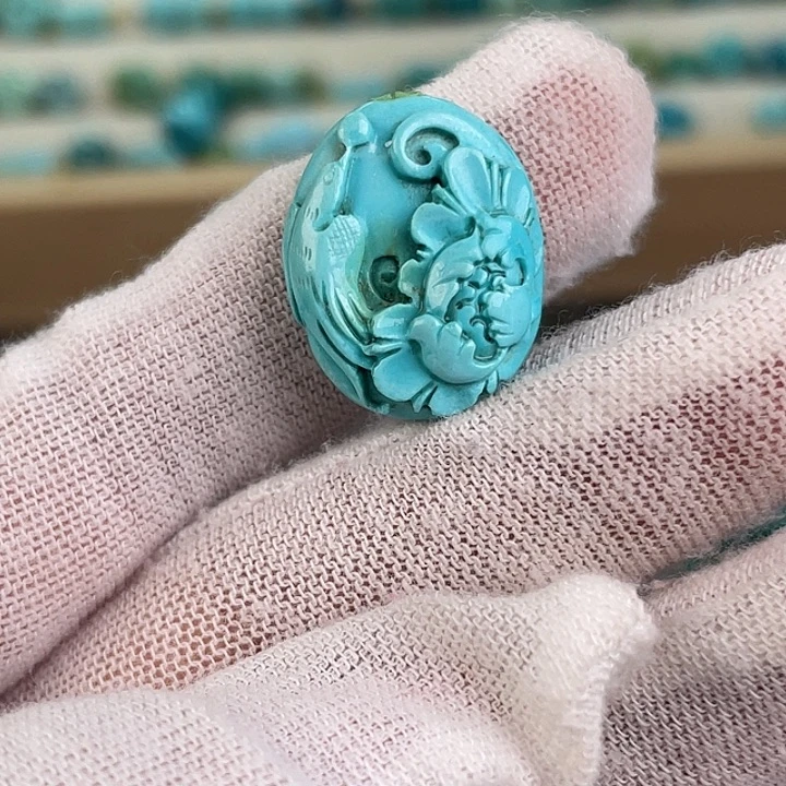 绿松石未镶嵌珠宝奇石