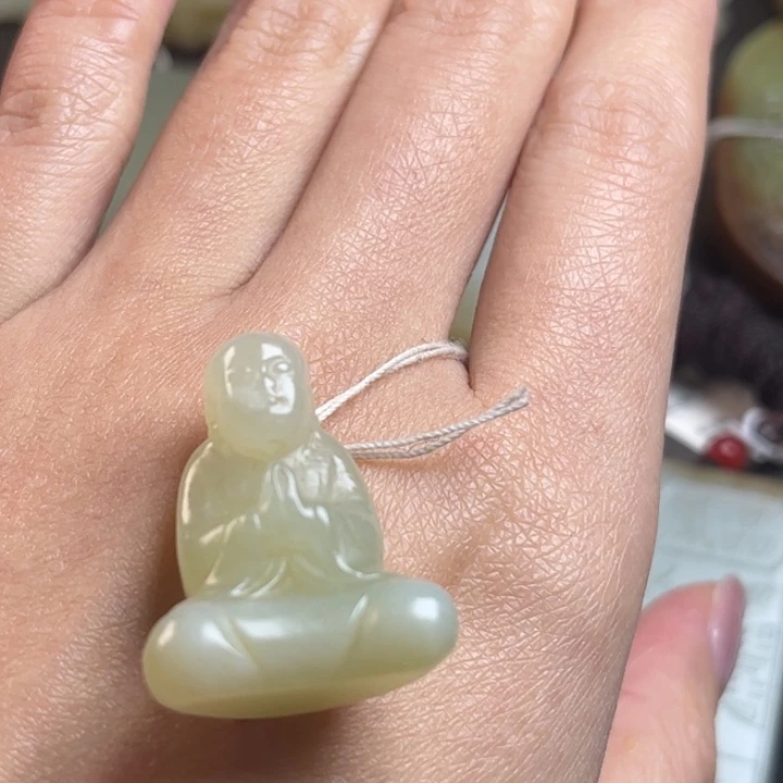 和田玉挂件未镶嵌库****8