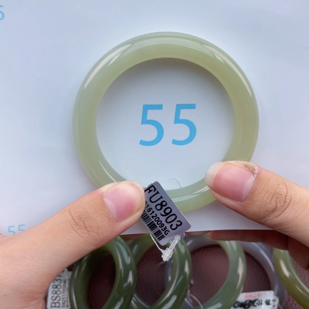 和田玉手镯未镶嵌加***✨