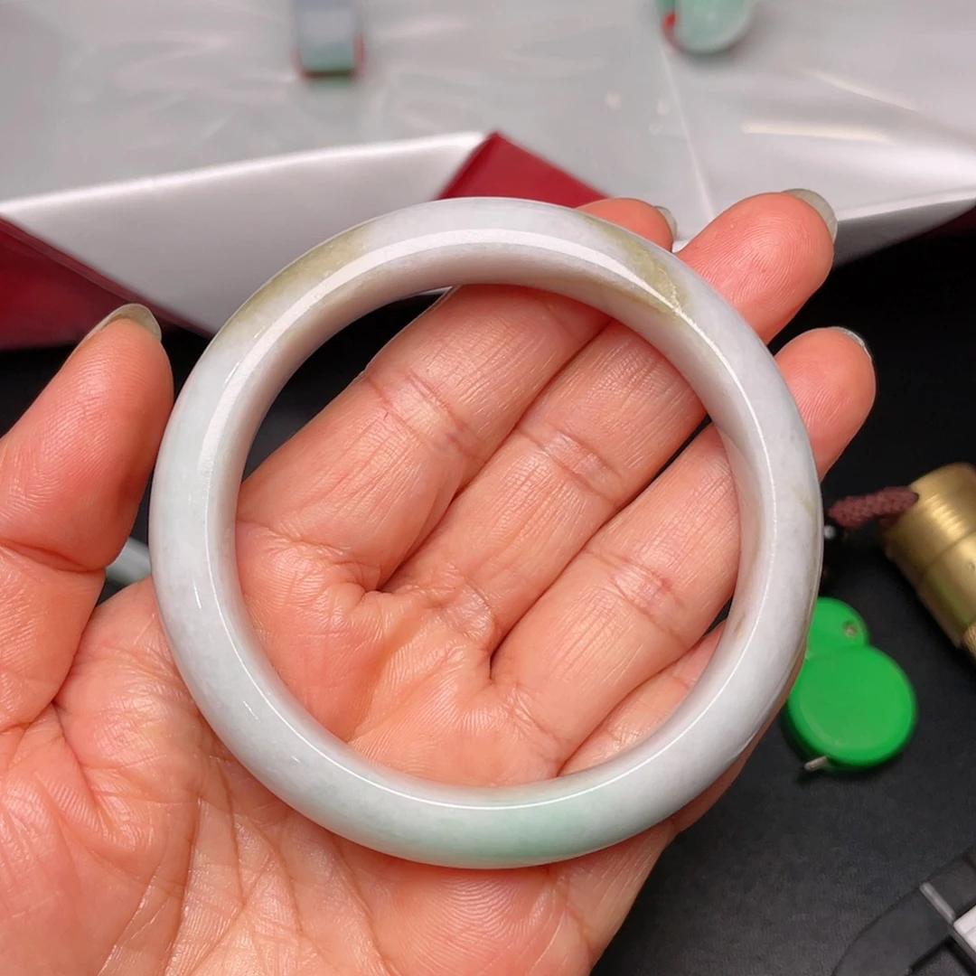 翡翠未镶嵌手镯天然翡翠手镯