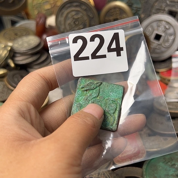k***铜复古文创工艺品