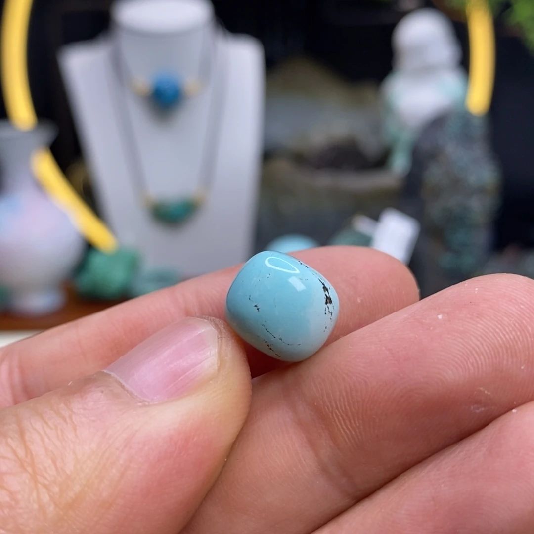 绿松石未镶嵌珠宝奇石12.4×10.8