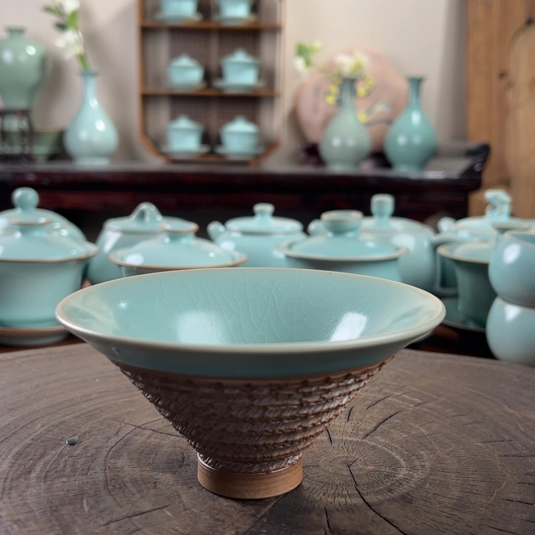 仿古天青釉跳dao 斗笠杯