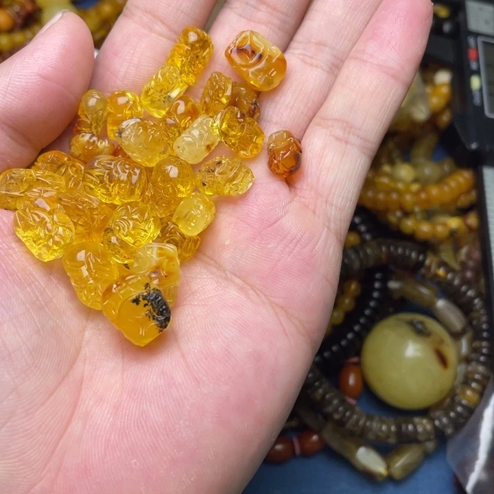 琥珀未镶嵌珠宝奇石