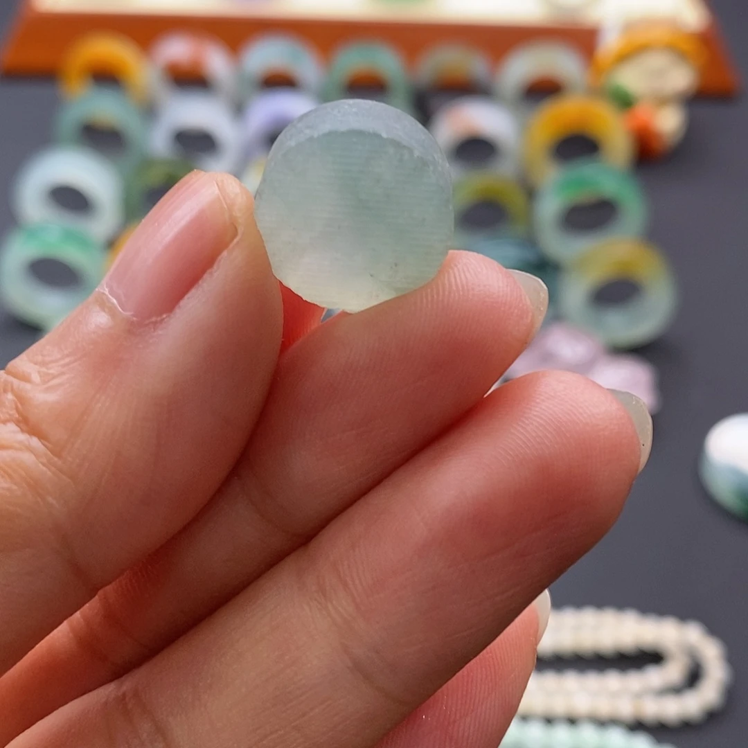 定制翡翠未镶嵌翡翠