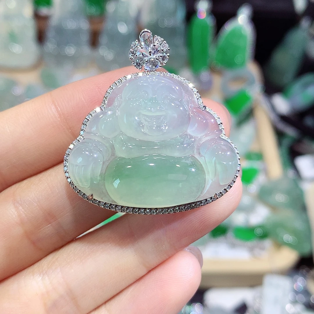 翡翠18K金镶嵌颈饰佛