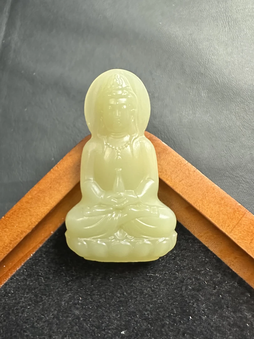 天然青海料晴水单面立体坐莲观音A55