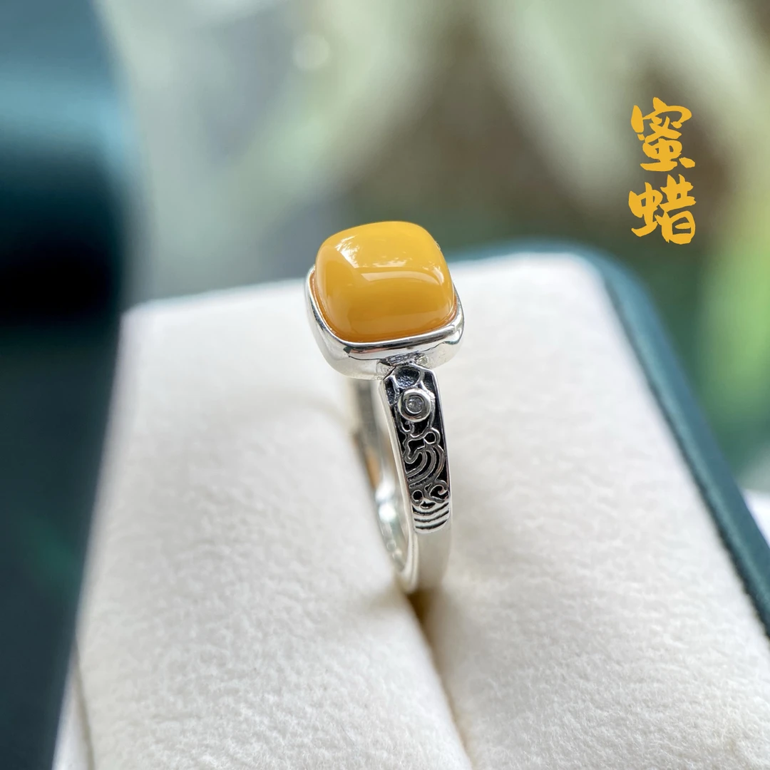 【羽芒】蜜蜡方糖戒指S925银镶嵌蜜蜡方形复古戒指闺蜜情侣生日礼物