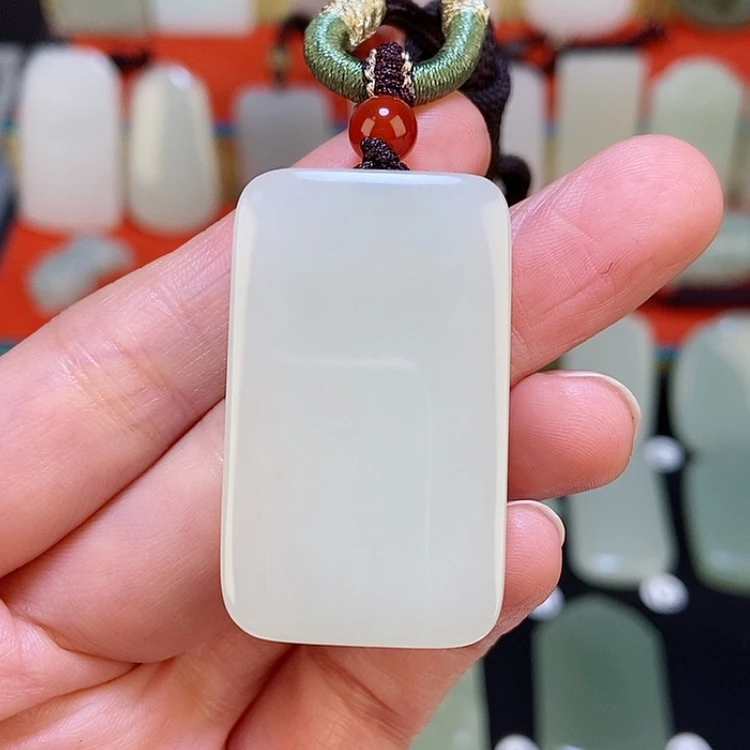 【闪购商品】颈饰未镶嵌和田玉