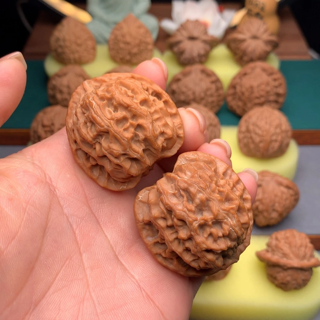 文玩核桃吊坠苹果园全家福尺寸39福利