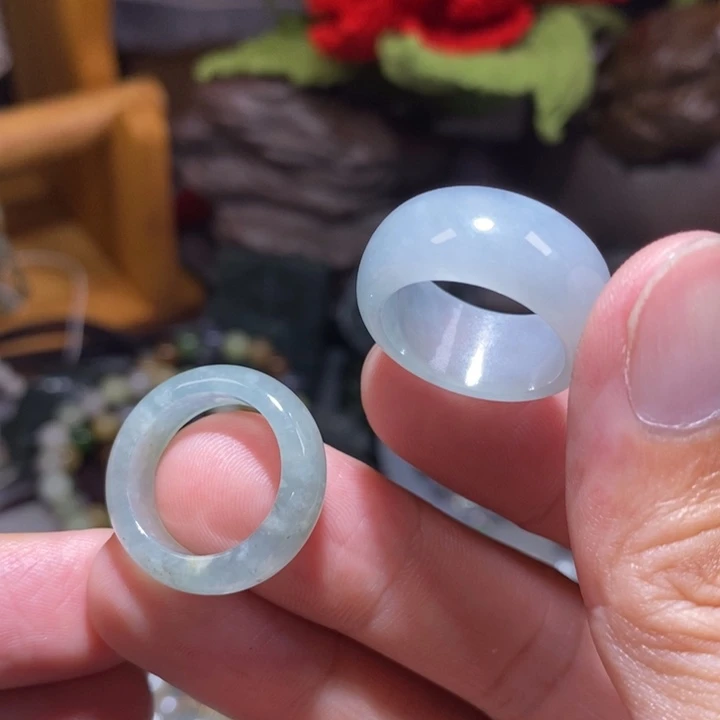 翡翠未镶嵌颈饰戒圈2个200