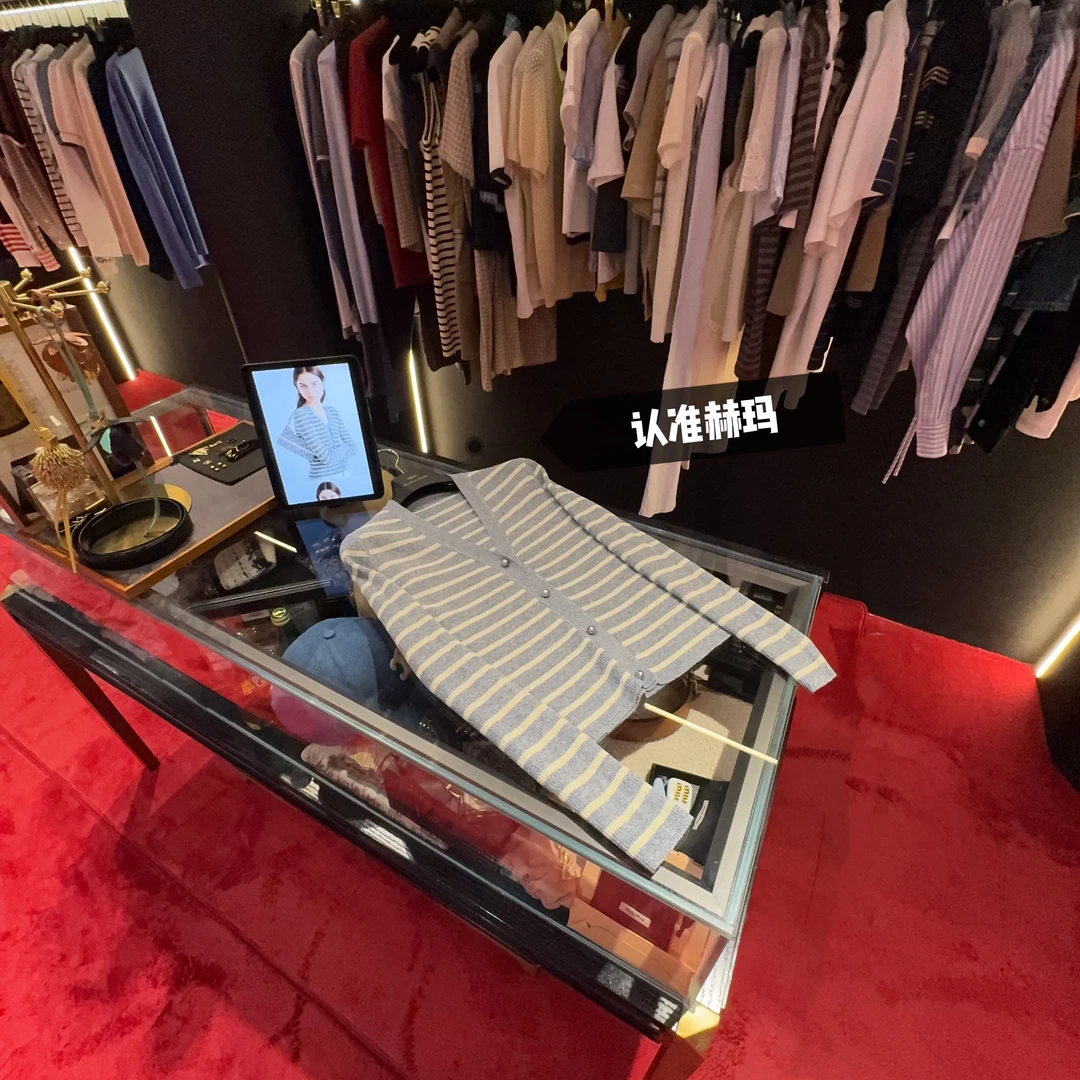 认准赫玛 SS25 汀汀蓝白条纹亚麻混纺针织开衫#全新配色#1428上新