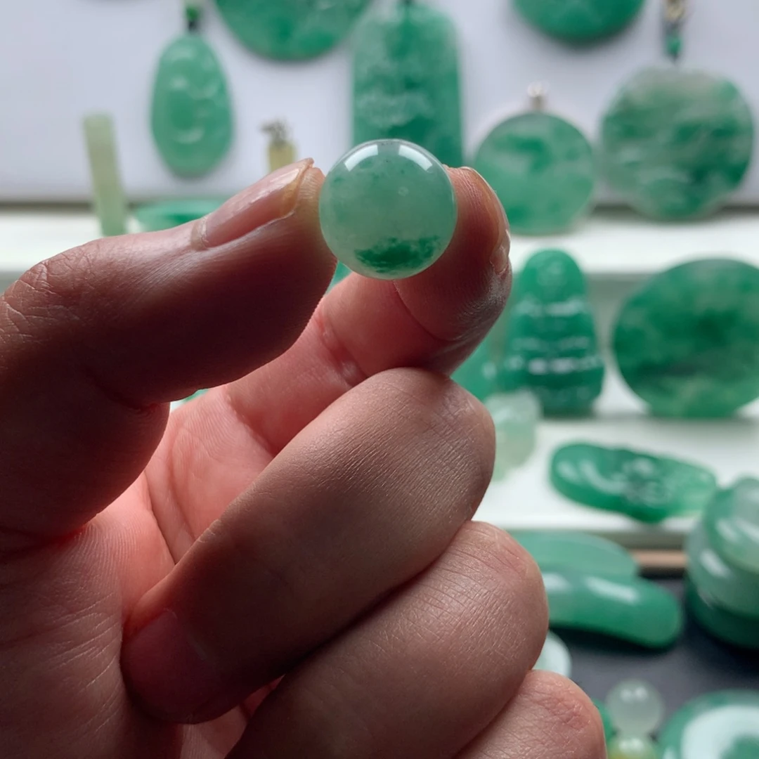 石英质玉（非洲翠）未镶嵌手链