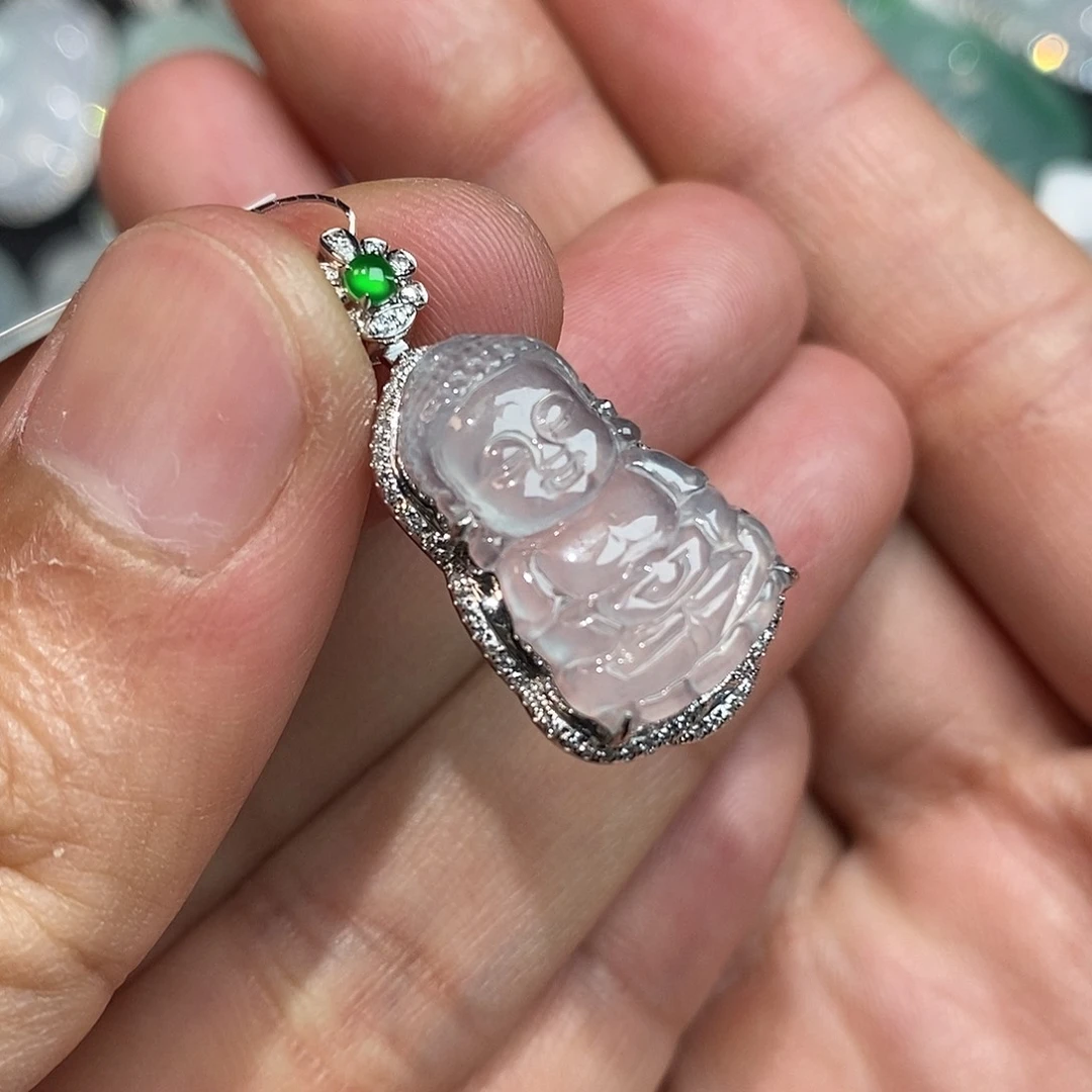 翡翠颈饰18K金镶嵌宝宝佛