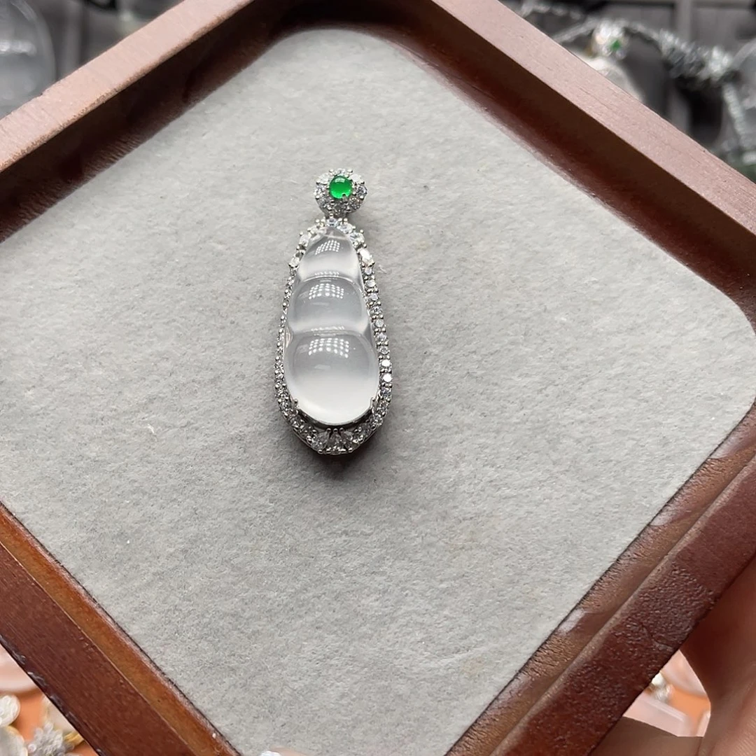 花***华石英质玉银S925镶嵌吊坠