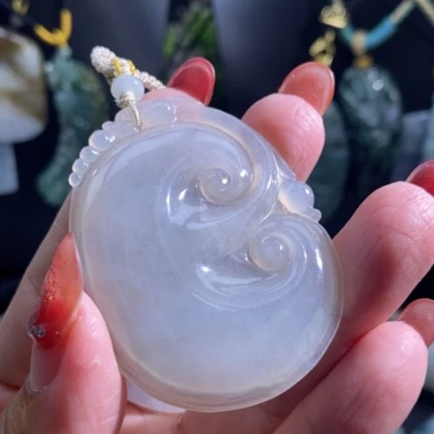 【闪购商品】颈饰未镶嵌翡翠如意