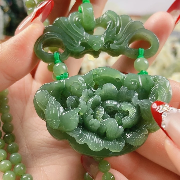 未镶嵌和田玉挂件