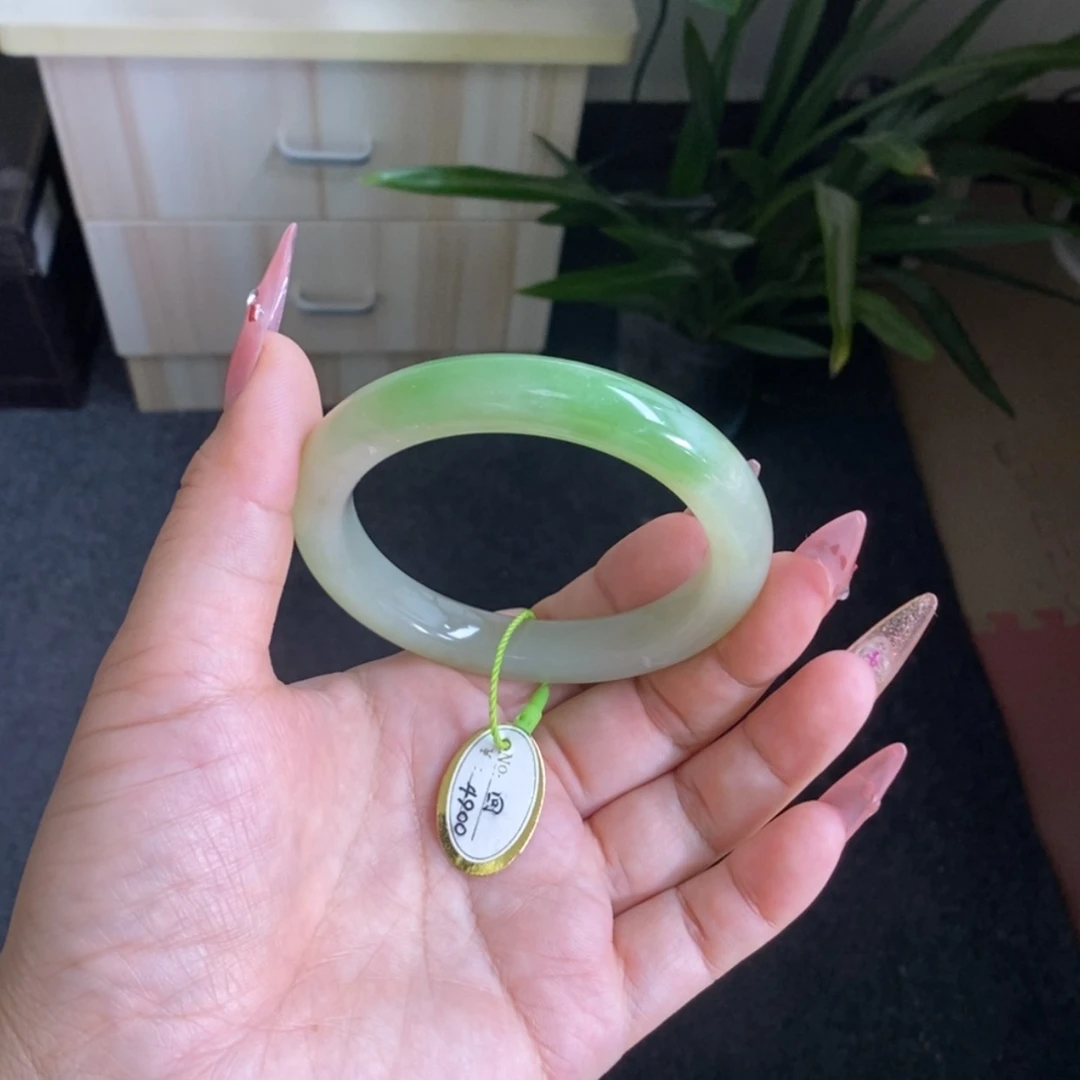 【闪购商品】和田玉手镯未镶嵌翠青手镯