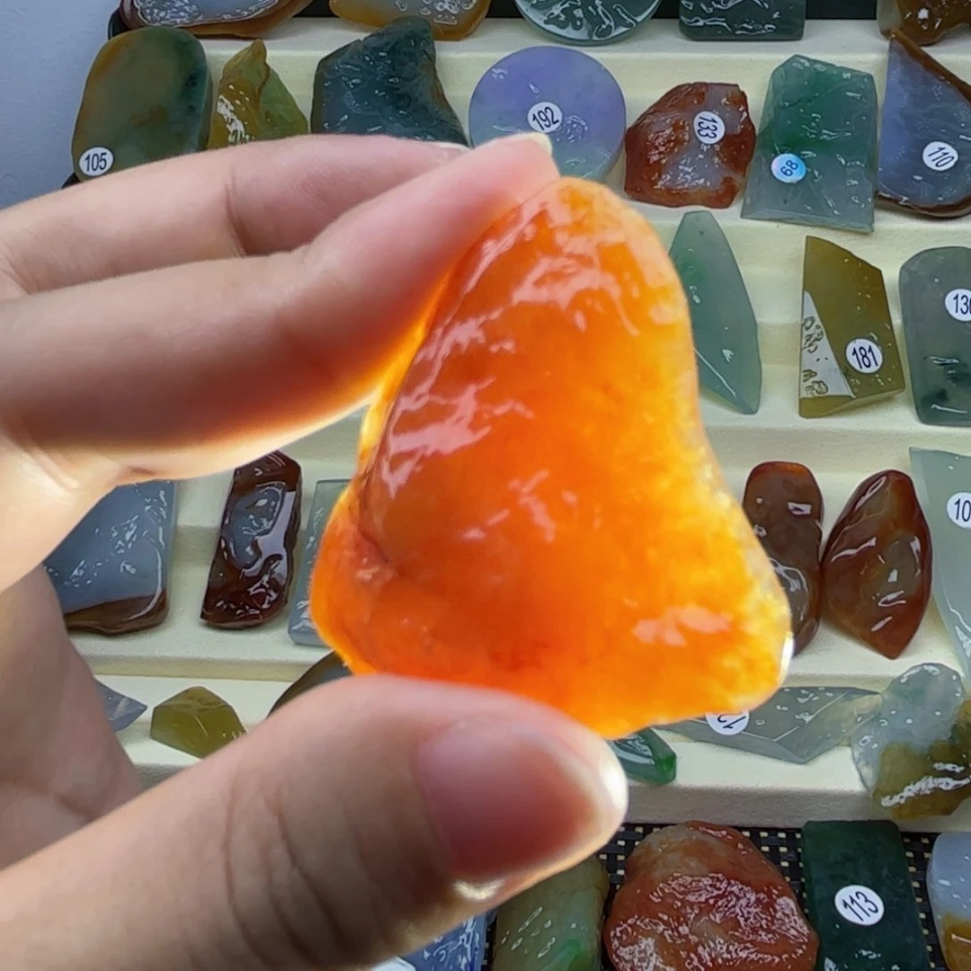 定制翡翠未镶嵌翡翠