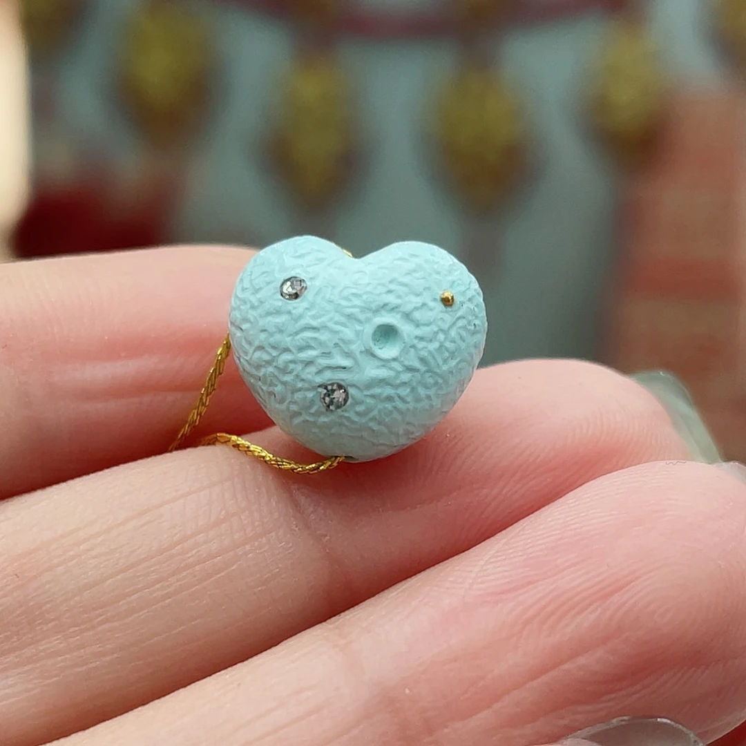 绿松石颈饰未镶嵌