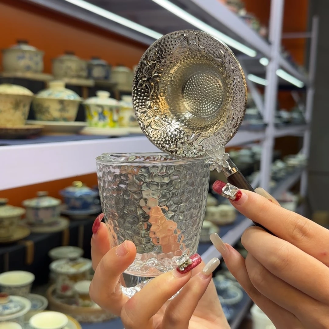 在外面吃饭呢你在哪