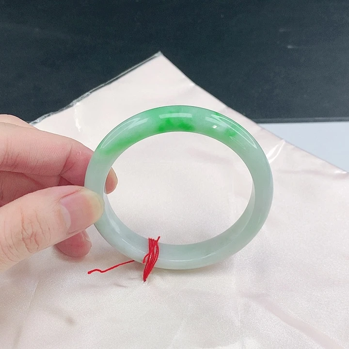 翡翠未镶嵌手镯圈54.8。18065