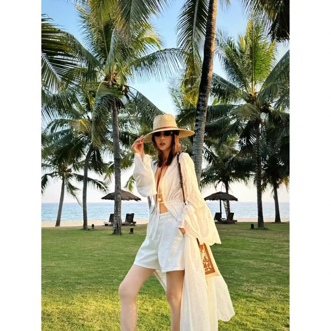 【嘻游记】度假海边蕾丝拼接高工艺长款外套  F005